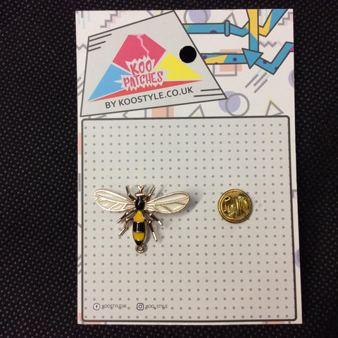 MP0223 - Yellow Stripes Gold Wasp Bee Bug Metal Pin Badge