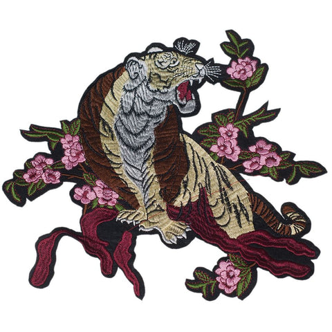 PC2419 - Tiger in the Flower L (Sew On)