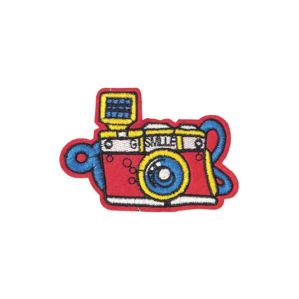 PC3627 - Smile Red Camera (Iron On)