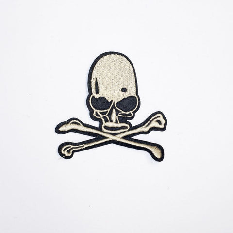 PC2202 - Golden Pale Colour Skull (Iron On)