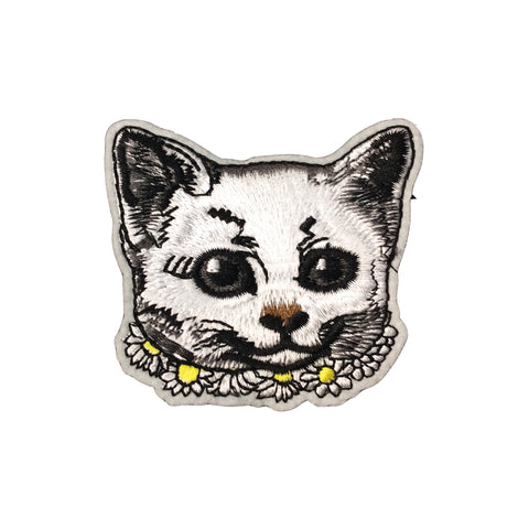 PC3636 - White Daisies Cat Head (Iron On)