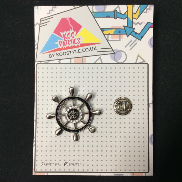 MP0264 - Silver Crown Steering Wheel Boat Ship Metal Pin Badge