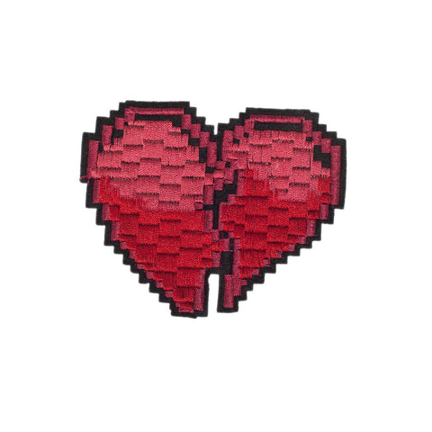 PC2396 - Pixel Art Cracked Heart (Iron On)