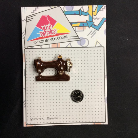 MP0079B - Burgandy Brown Sewing Machine Metal Pin Badge