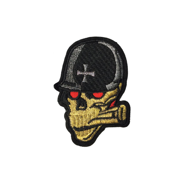 PC3863 - Glitter Smoking Skull (Sew On)