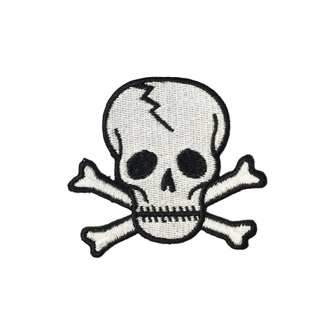 PC3996 - Cracked Skull (Iron On)