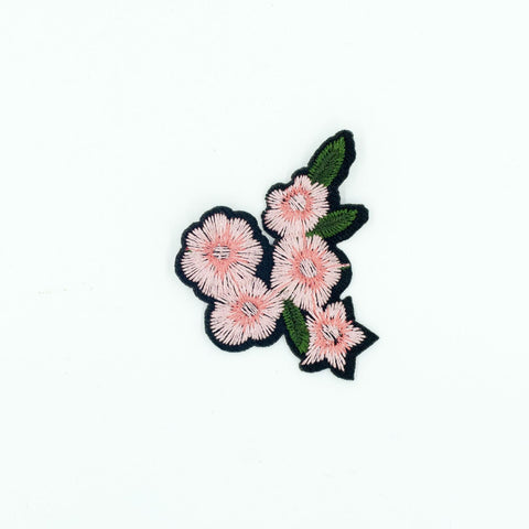 PC2728 - Small Flower Piece (Iron On)