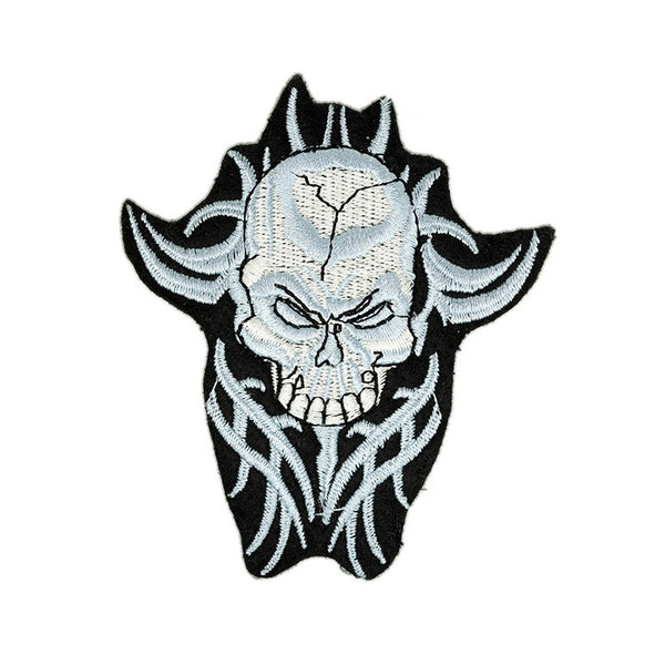 PS1574 - Decorated Skull (Iron on)