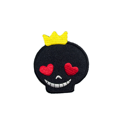 PT662 - Black Love Skull (Iron on)