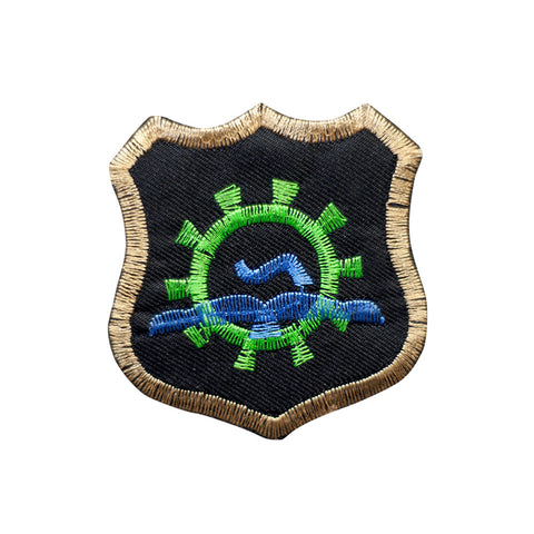 PT657 - Gold Shield (Sew on)