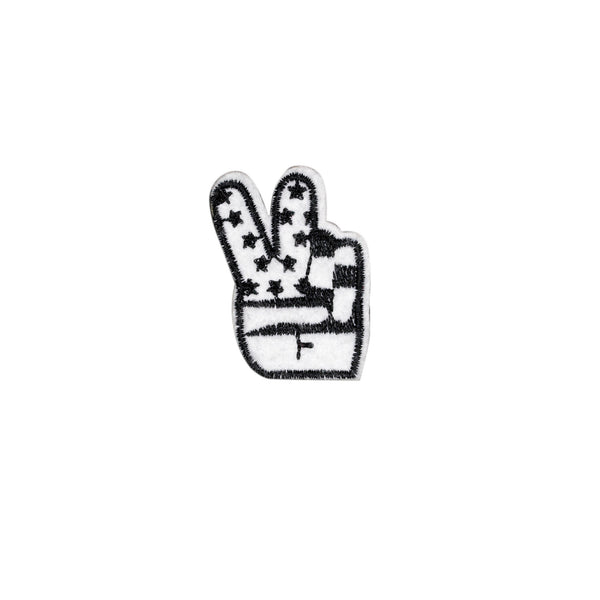 PT1272 - Victory Hand (Iron on)