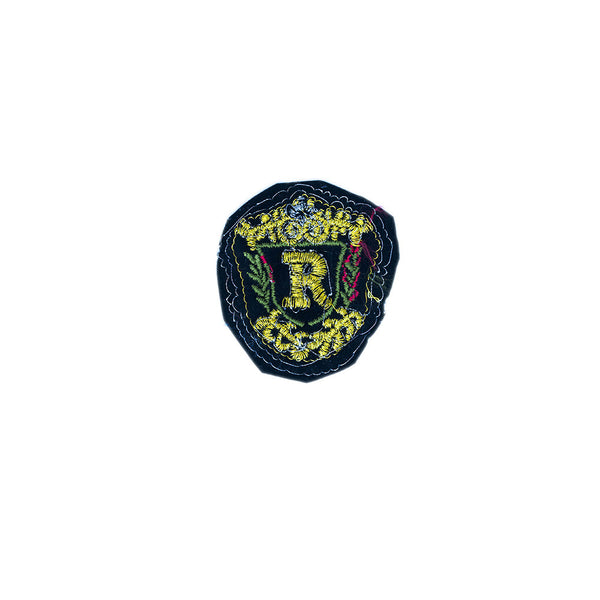 PT1129 R Badge (Iron on)