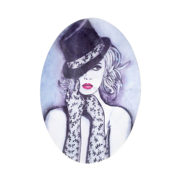 PT1224 Woman Hat Portrait (Iron on)