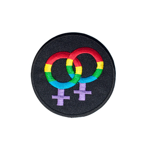 PT635 - Girls Love (Iron on)