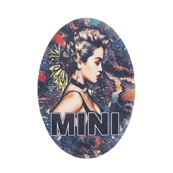 PT1222 Mini Woman Portrait (Iron on)